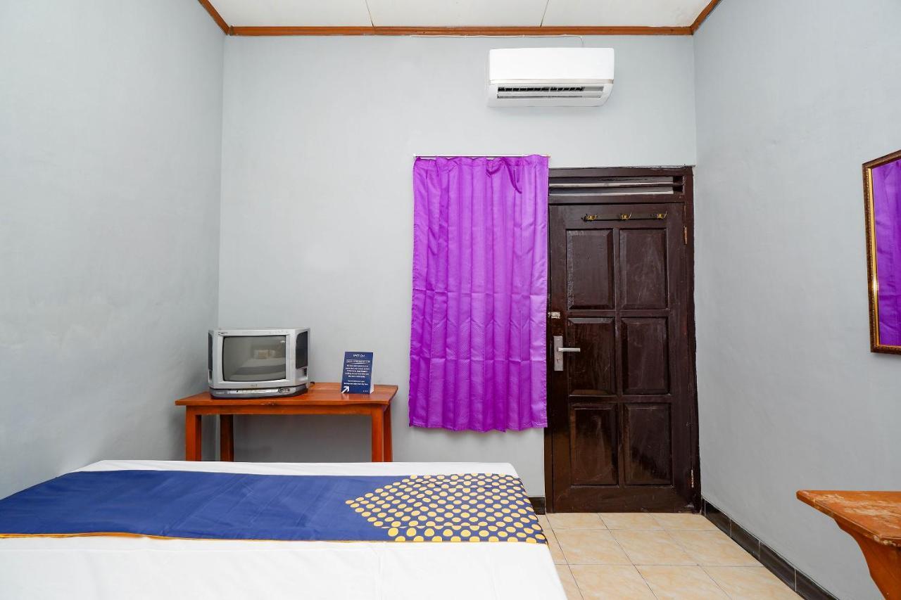 Spot On 2821 Griya Kawula Syariah Hotel Solo Eksteriør billede